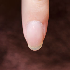 ネイルを塗る前の爪の下処理