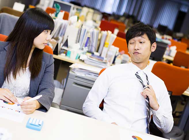 いちいち忙しいアピールをしてくる男