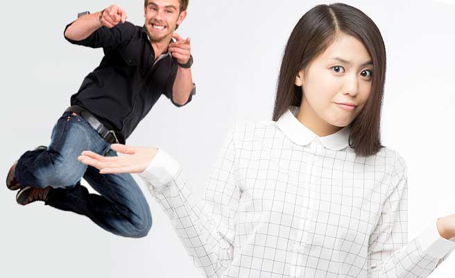 テンションが高い彼氏に呆れる彼女